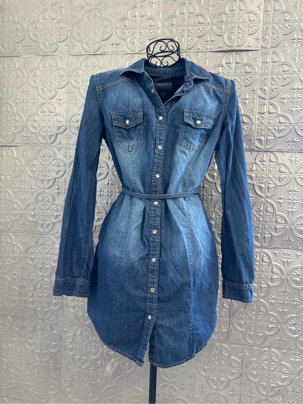 YMI Pearl Snap Buttons belted Roll Tab Long Sleeves Denim Dress Size s western